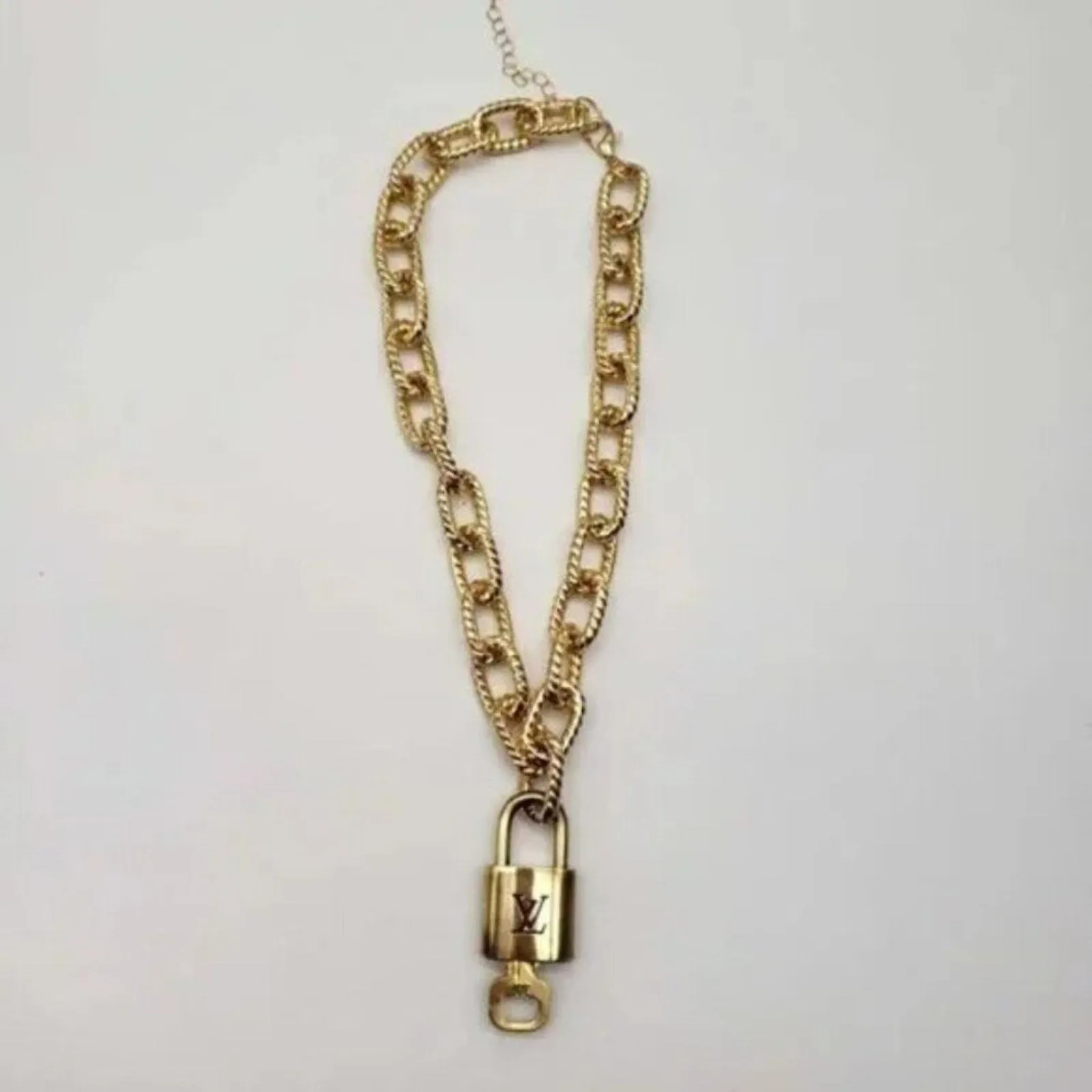 100%  Louis Vuitton Lock & Key with Unbranded Gold Plated Chain Necklace