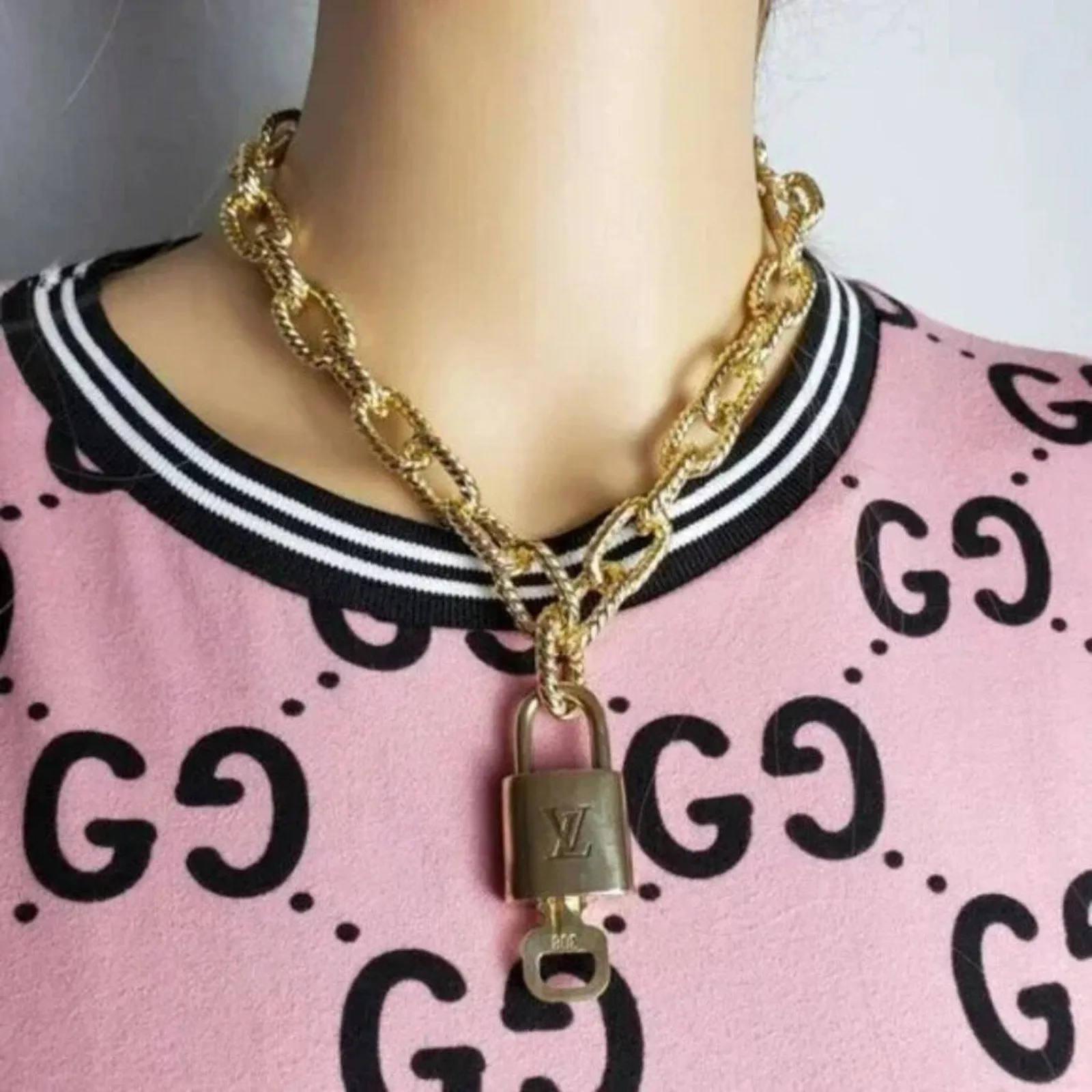 100%  Louis Vuitton Lock & Key with Unbranded Gold Plated Chain Necklace