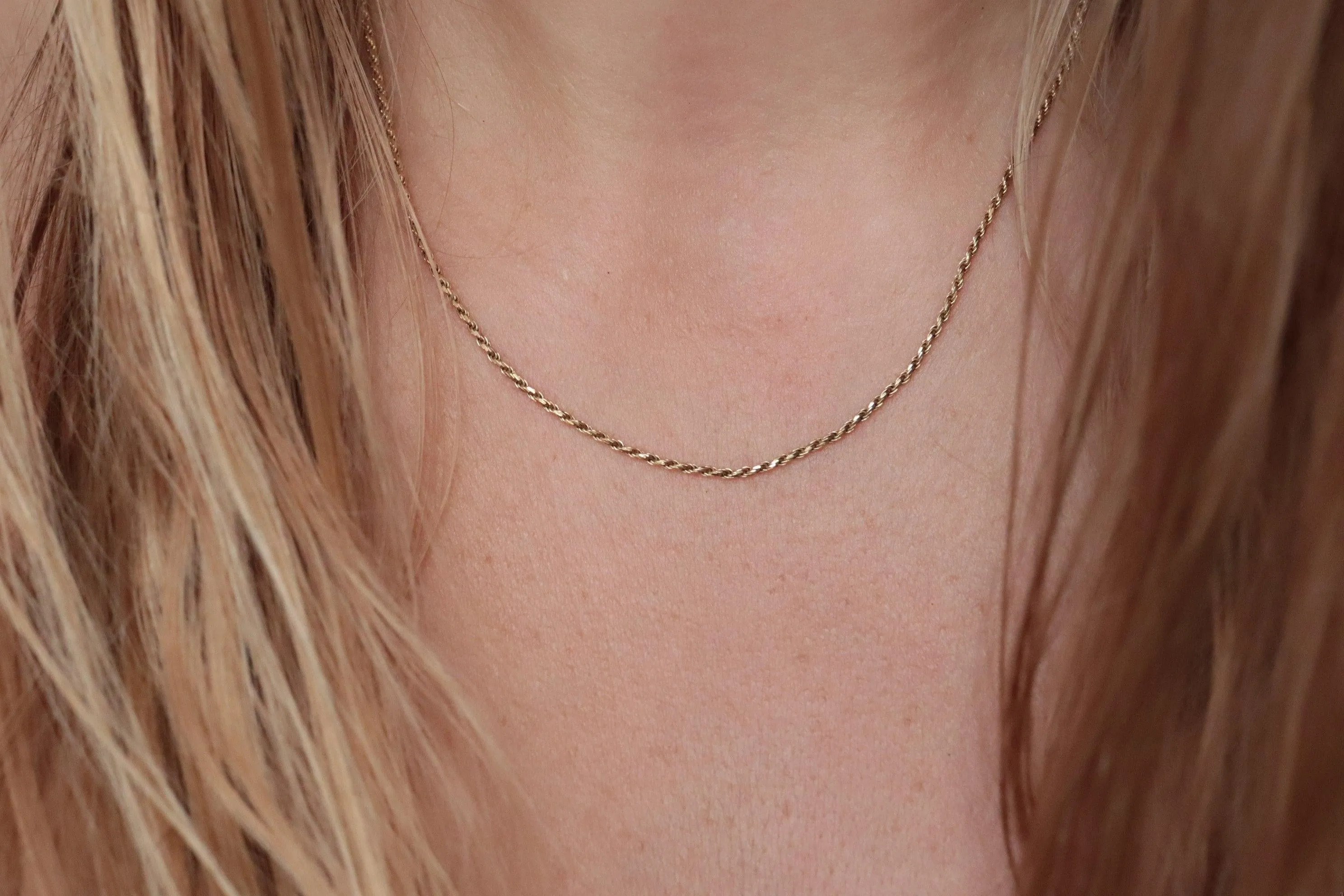 14k Rope Necklace. 14k Long Rope Necklace. 3.5grams 16in length 1.5mm width