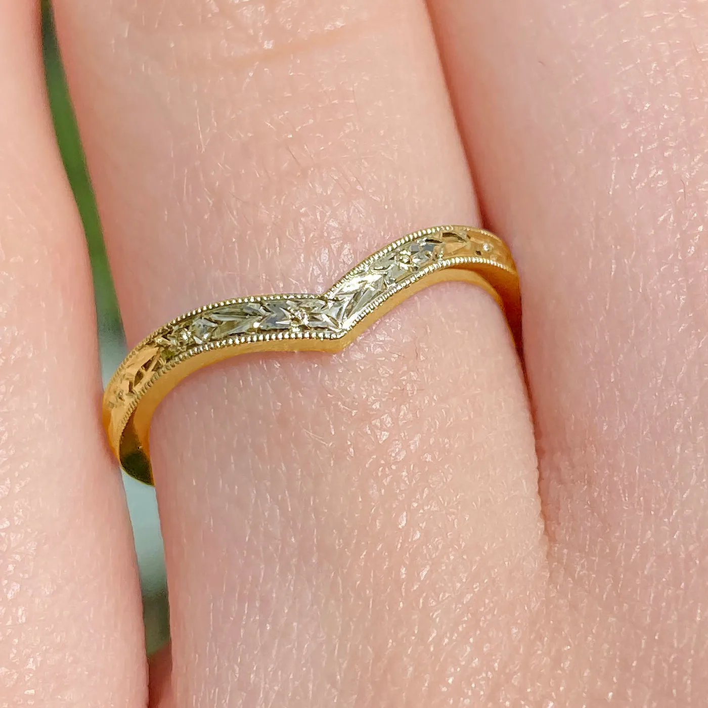 18ct Gold Orange Blossom Engraved Wishbone Wedding Ring
