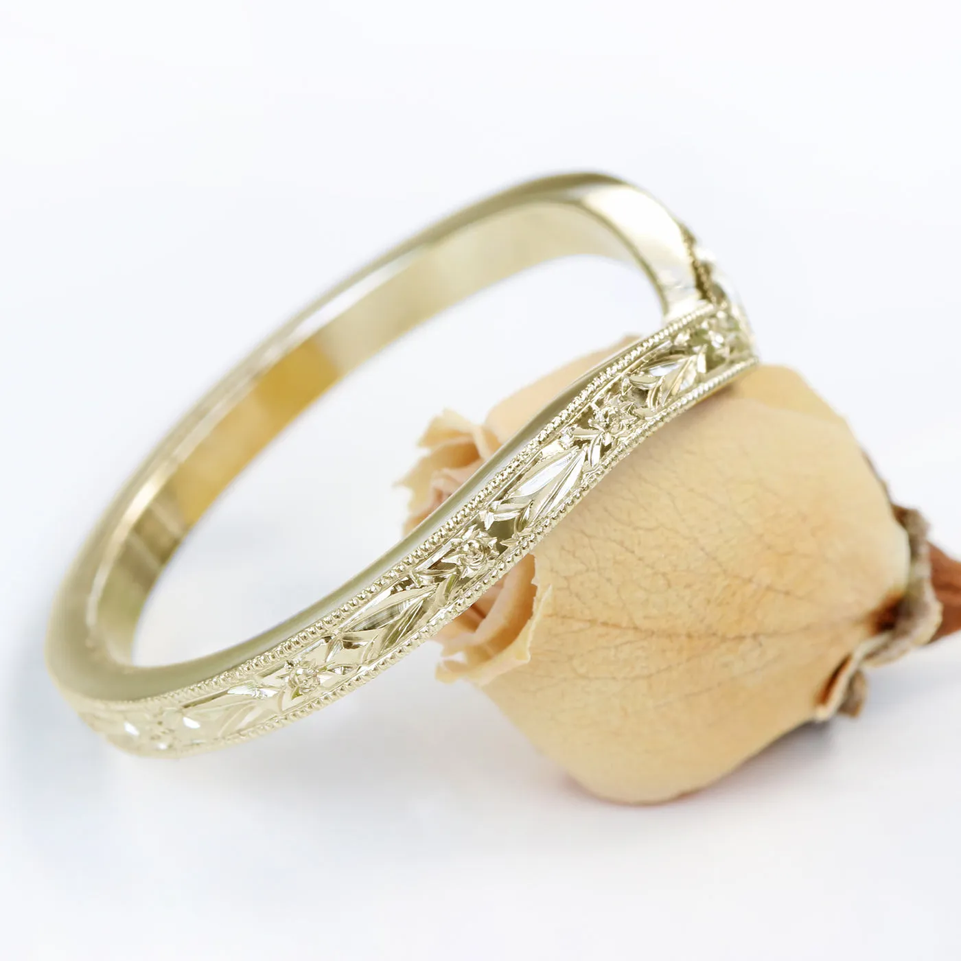 18ct Gold Orange Blossom Engraved Wishbone Wedding Ring