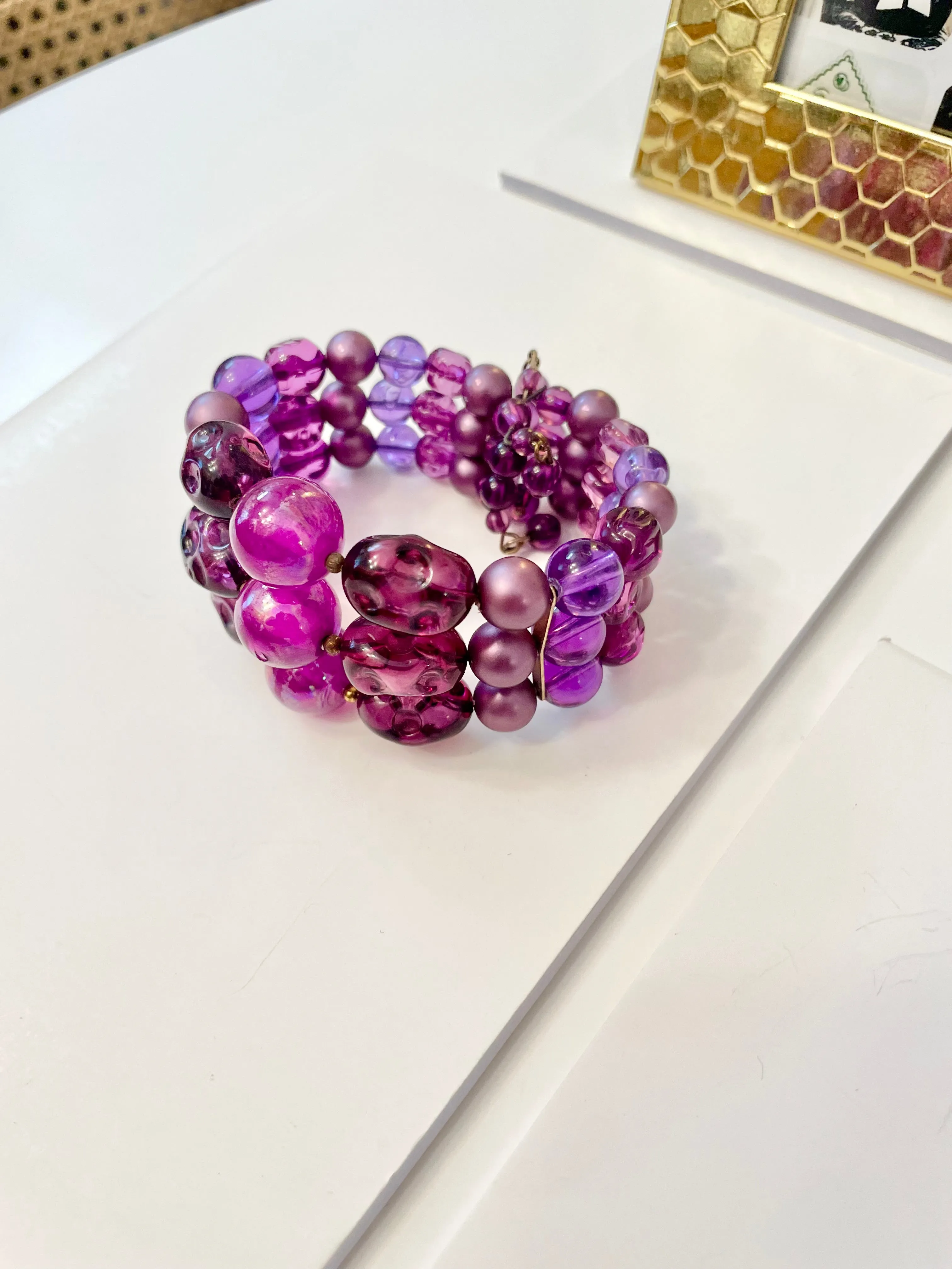 1960's rich color story, classy beaded bracelet ...... lovely!