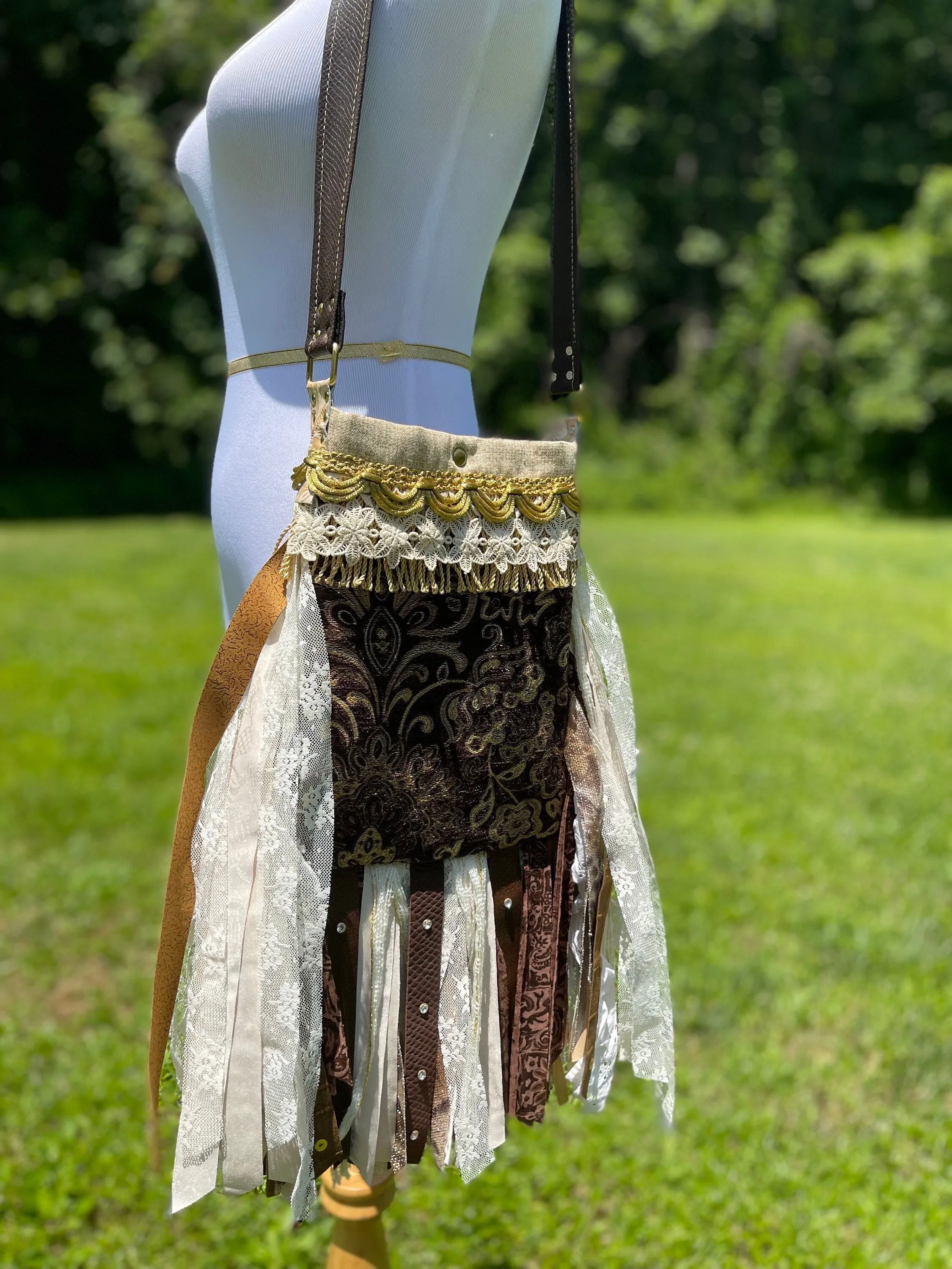Boho Chic Fringe Purse in Earthy Brown and Beige - Must-Have for Festivals & Hippie Style!