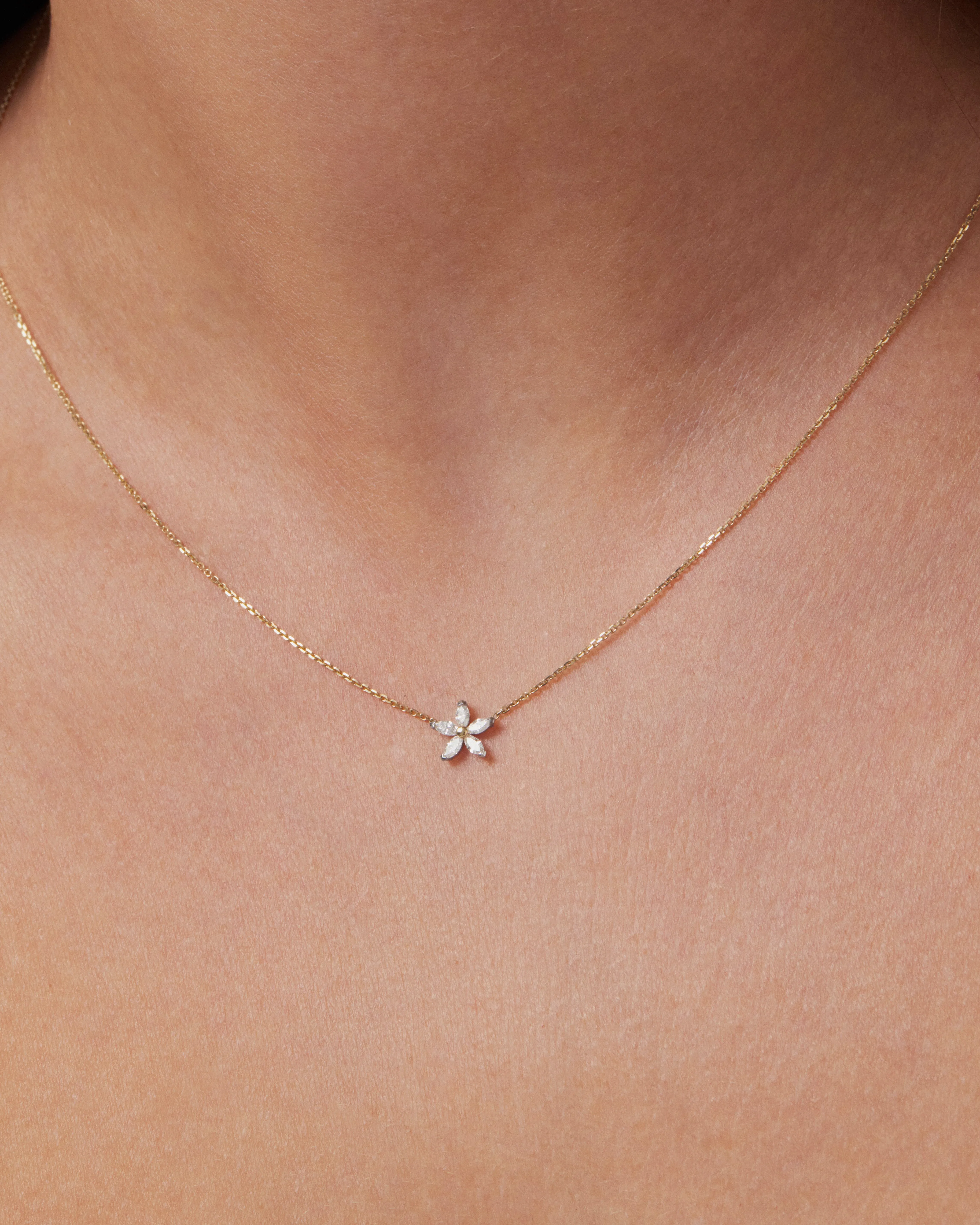 Daisy Necklace