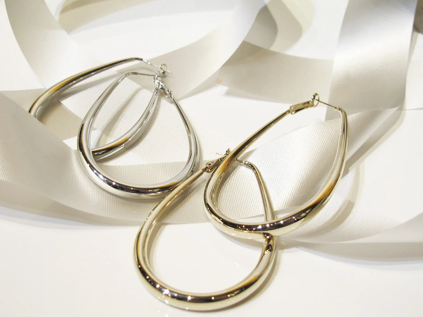 Elegant Bold Hoop Earrings