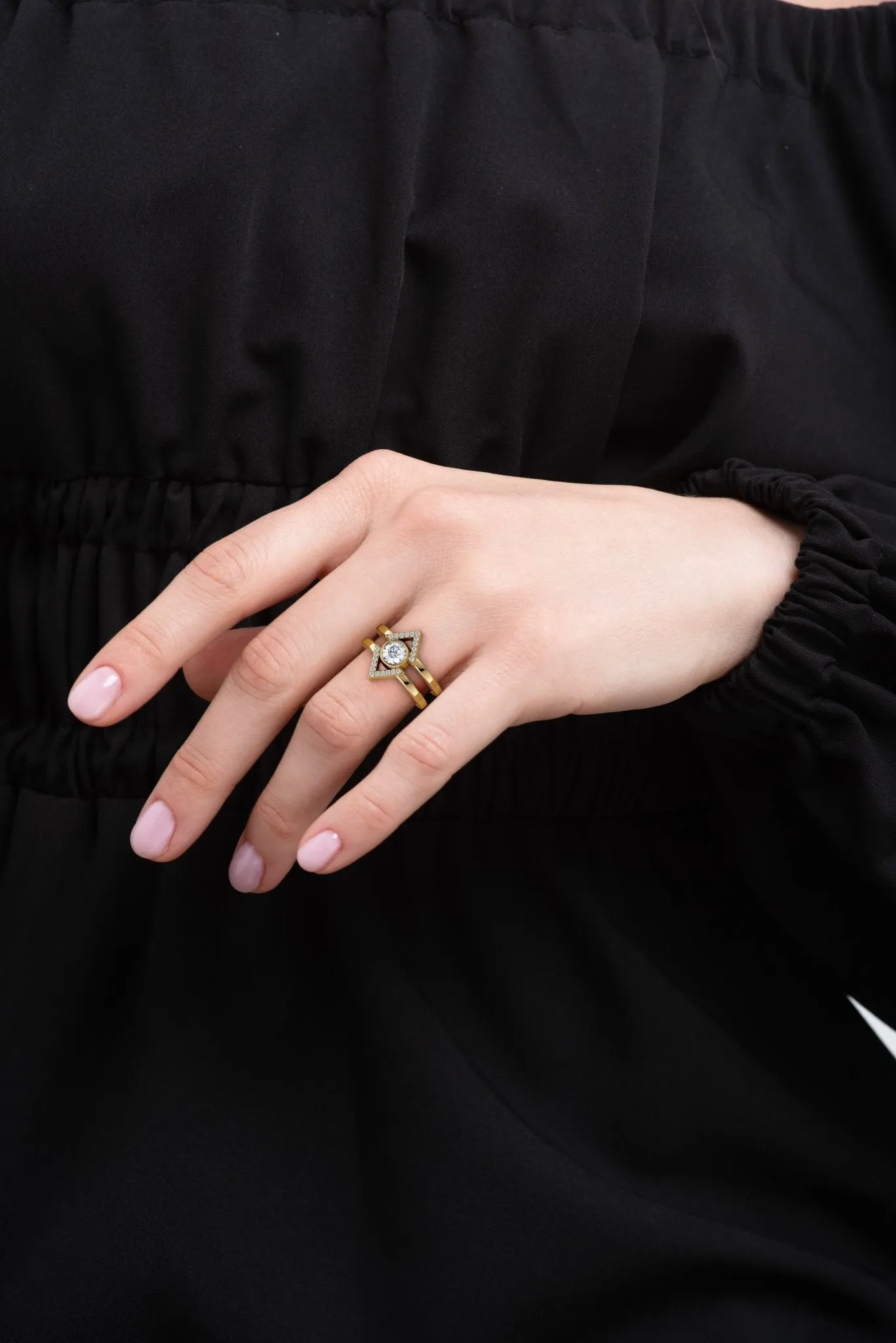 Lab Grown Diamond Rings Handcrafted Unique Engagement Rings - The Penelope Ring