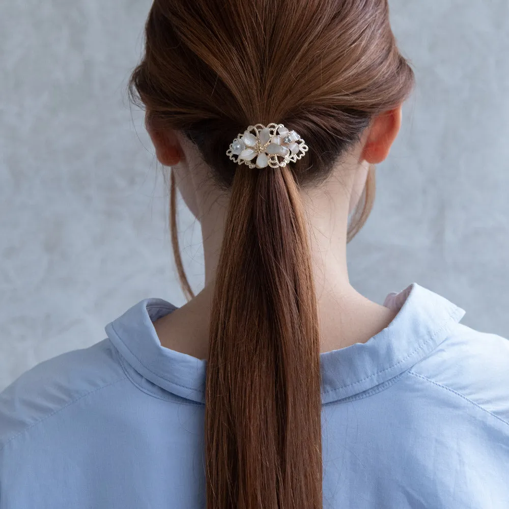 Oval Flower Pony Hook