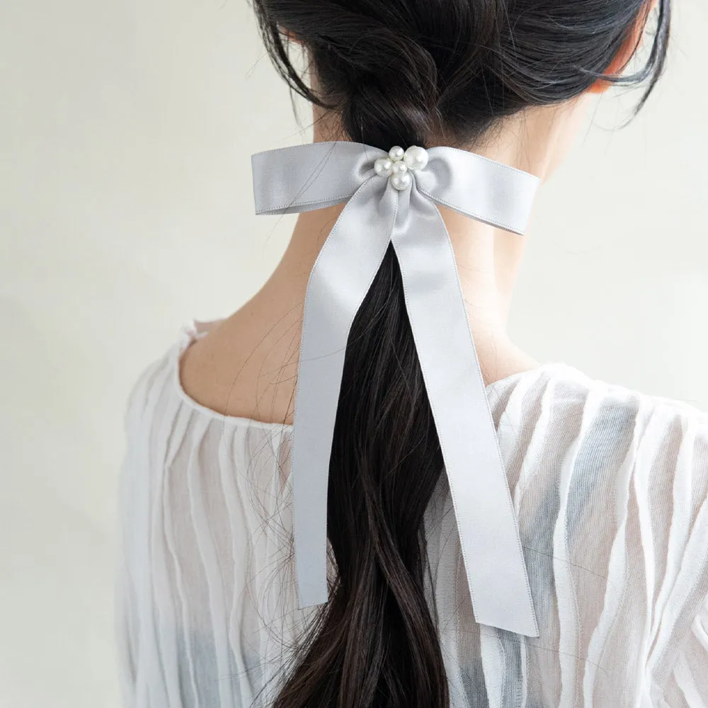 Pearlized Long Tail Bow Pony Hook
