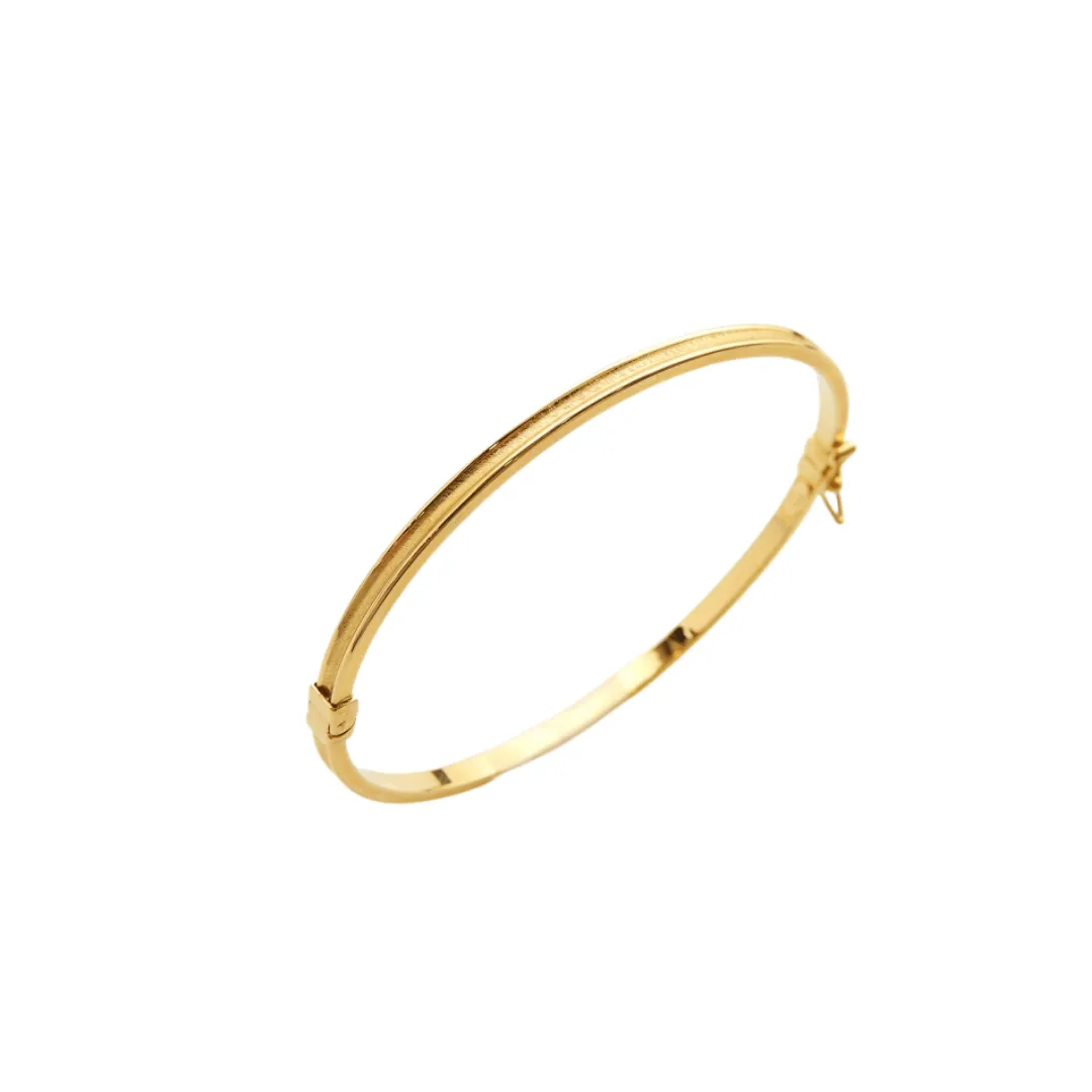 Rich 14K Yellow Gold Hinged Square Edge Grooved Bangle