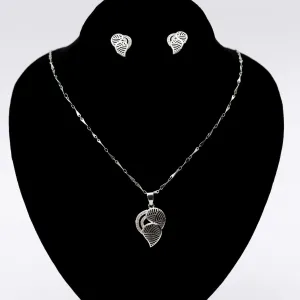SHINY LEAF PENDANT