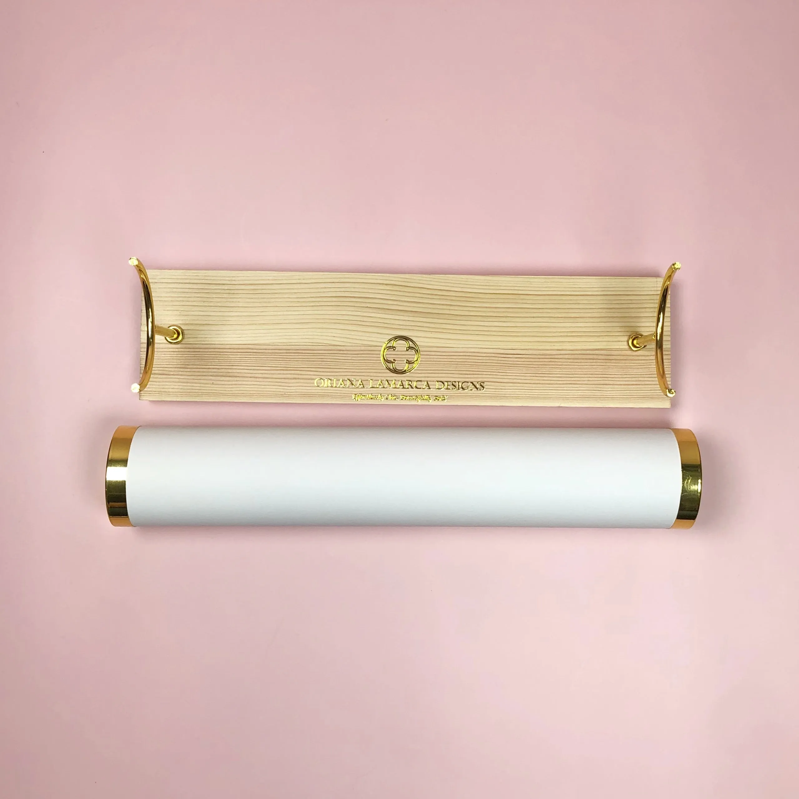 Signature Armcandy Single Tier Storage Bar