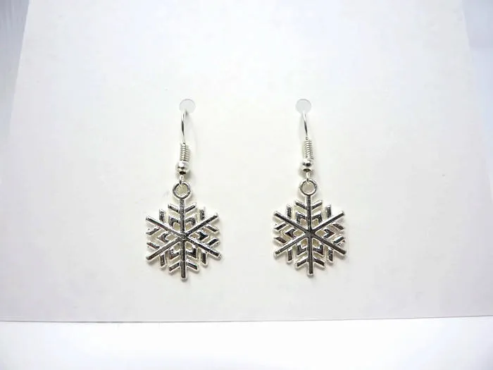 Silver Snowflake Earrings - Christmas Earrings. Simple Drop Earrings.
