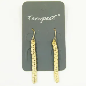 Simple slinky square interlinked chain earrings