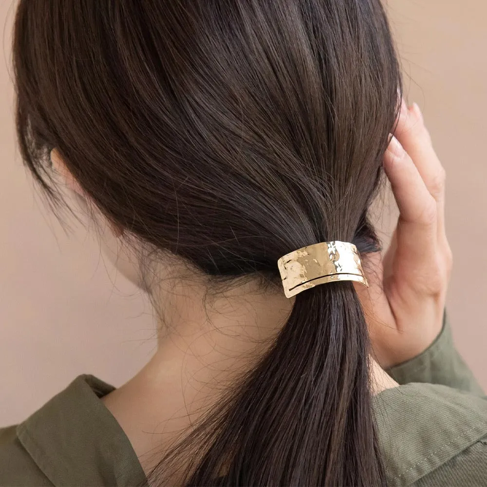Textured Rectungular Pony Hook