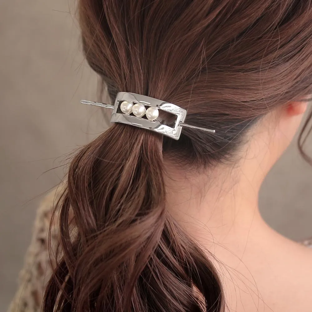Triple Pearl Majeste Cuff