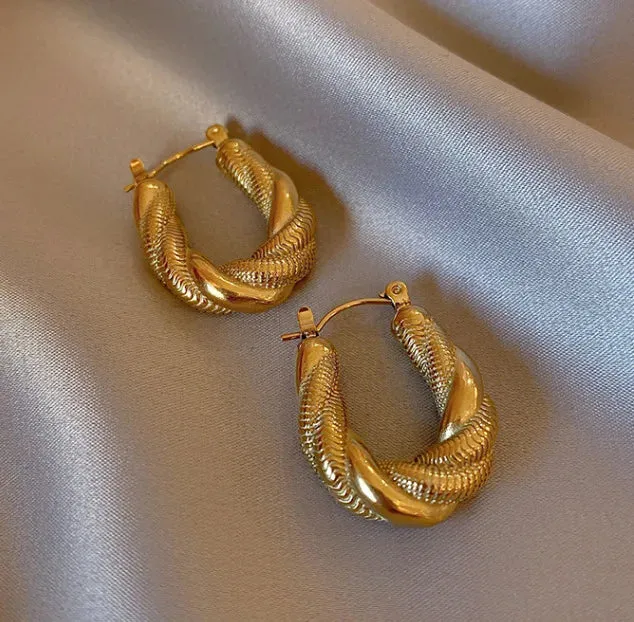 Twisted Hoop Earrings Gold
