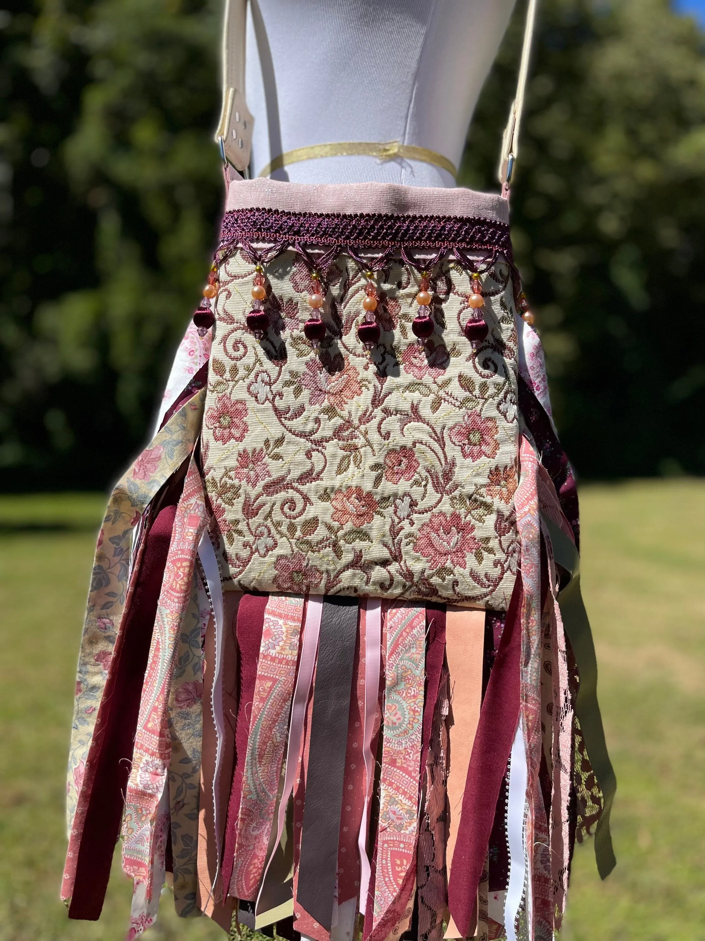 Vintage Vibes Fringe Purse, Festival Fringe Shoulder Bag, Hippie Handbag, Boho Chic Embellished purse