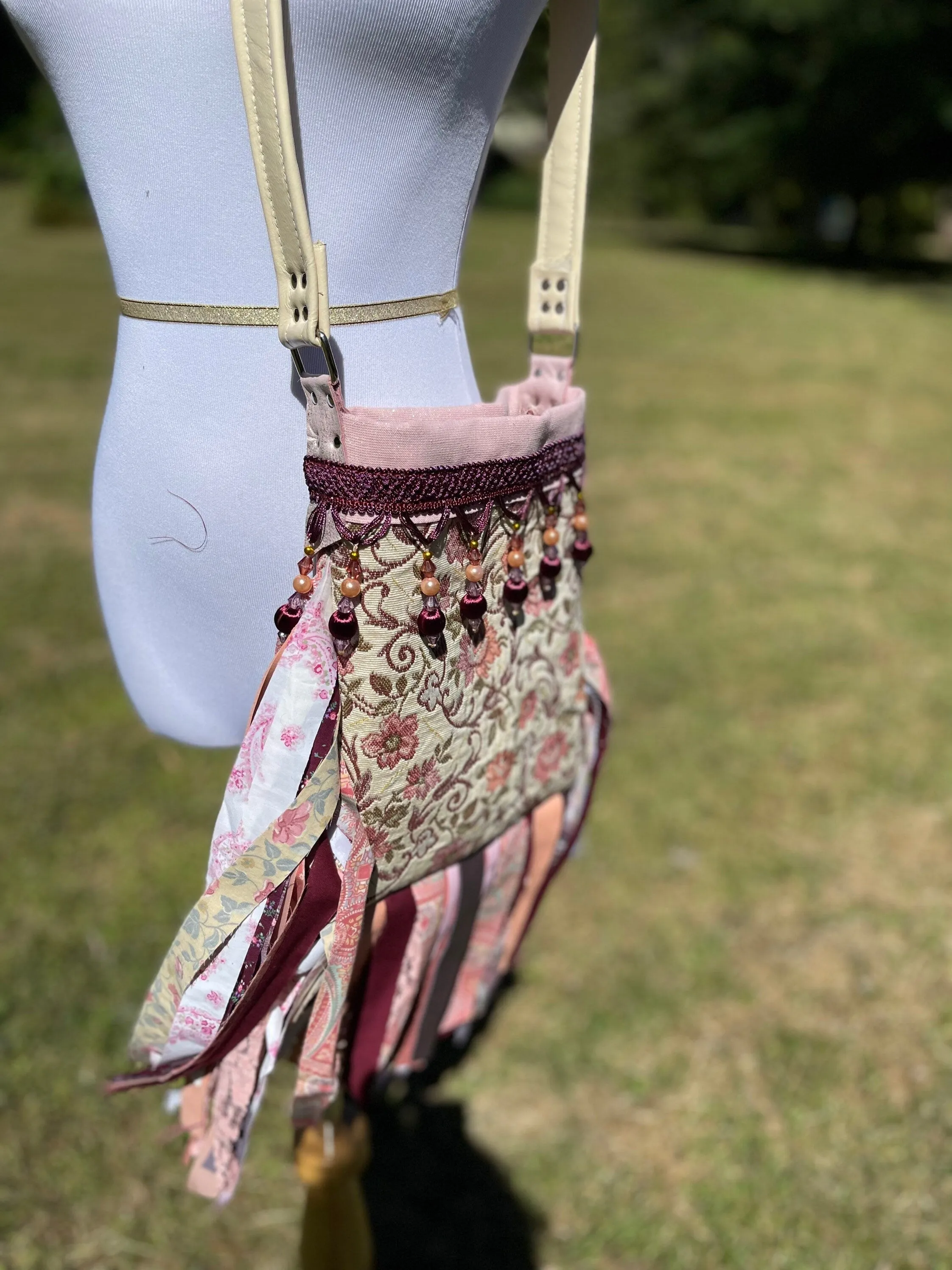 Vintage Vibes Fringe Purse, Festival Fringe Shoulder Bag, Hippie Handbag, Boho Chic Embellished purse