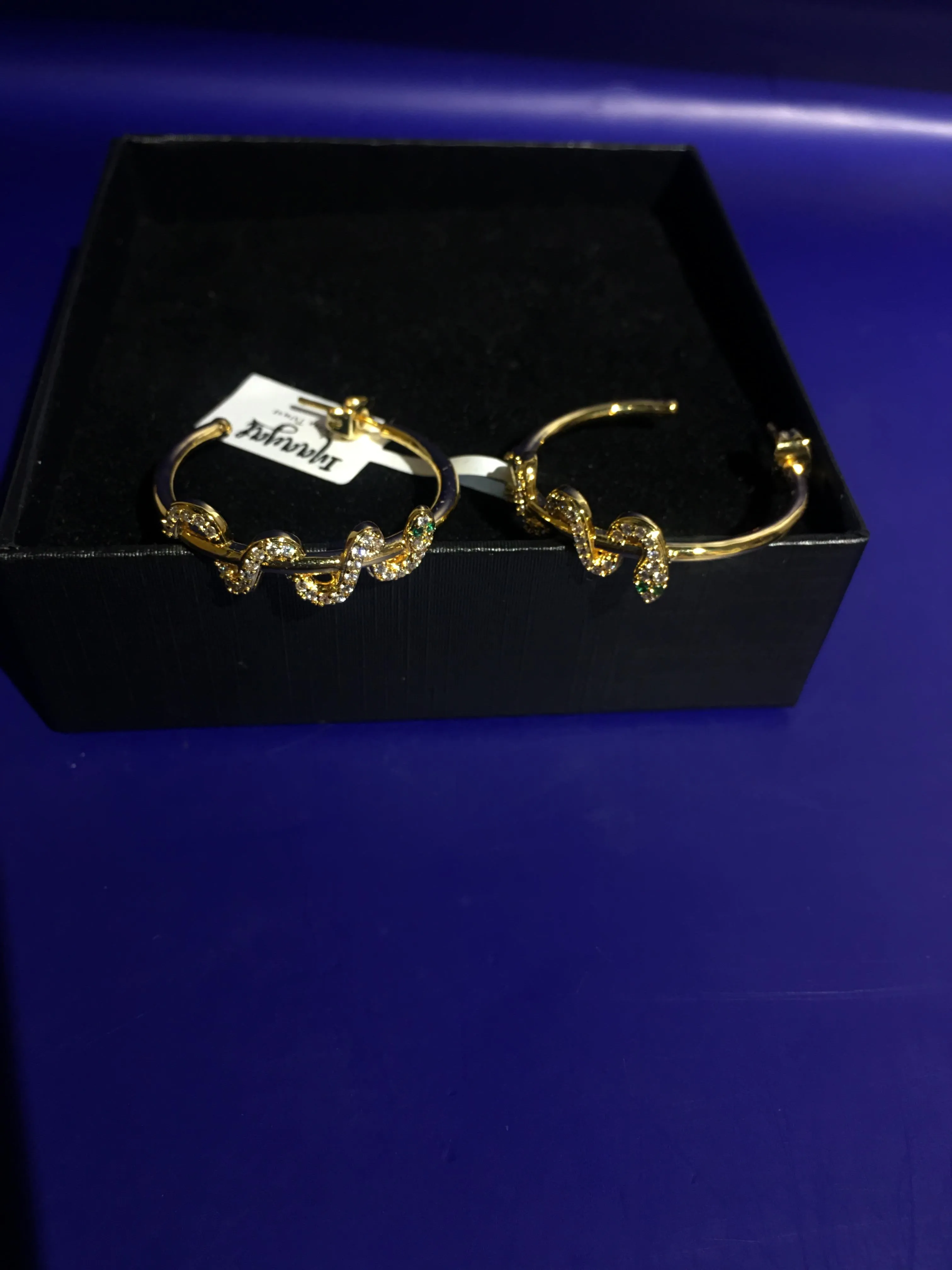 Zuhi Gold Hoops Earrings